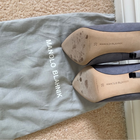 Authentic Manolo Blahnik BB pumps in Grey Suede
Heel 105mm - Picture 7 of 13